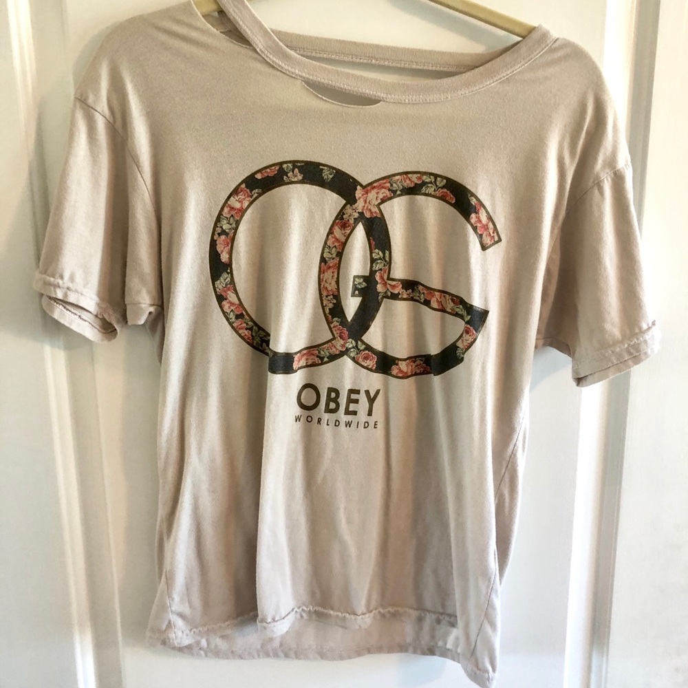 OBEY Distressed Tee